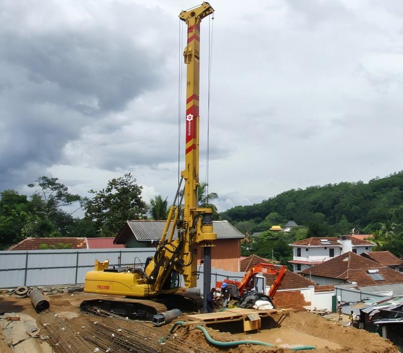 TR150D rotary drilling rig in Sri Lanka
